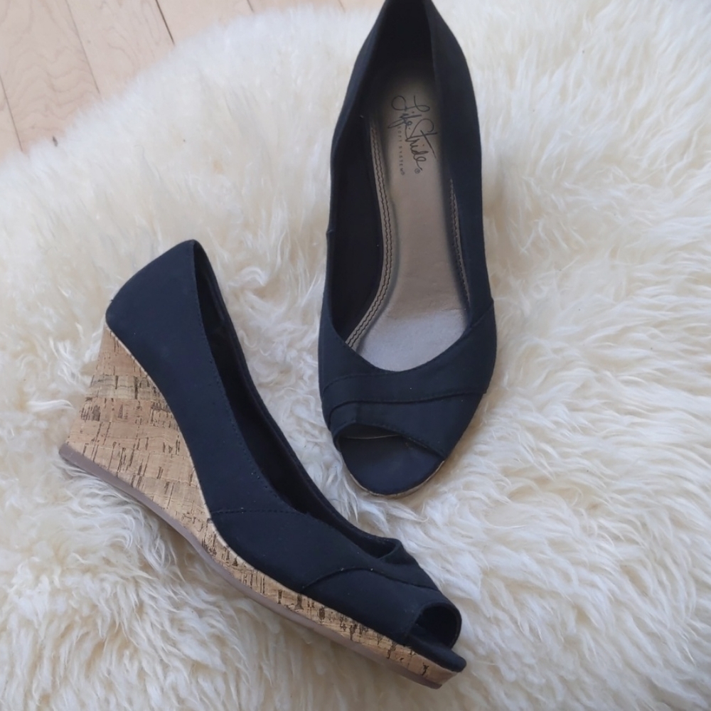 Life Stride wedge shoes